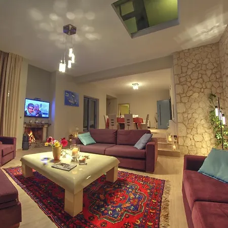 Kastraki Epavlis Villa *