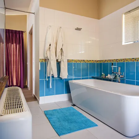 Kastraki Epavlis Villa *